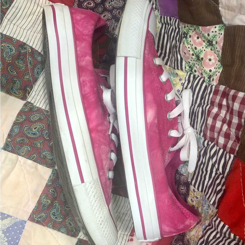 Converse All Star Women's Bright Pink Tie/Dyed Canvas Low Top Sneakers - Picture 3 of 6